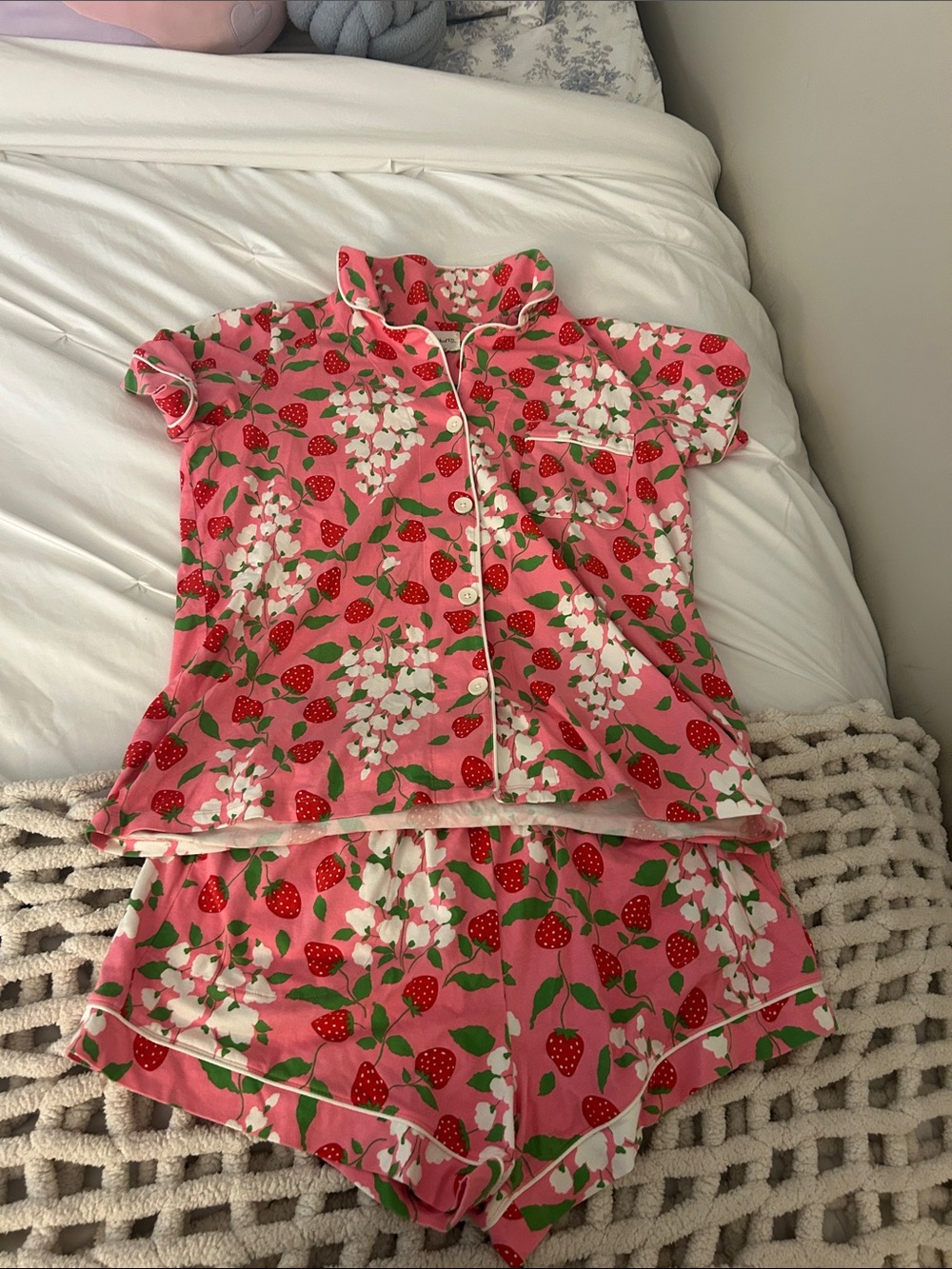 BedHead Womens Pink Strawberry & White Floral Short Pajama Set